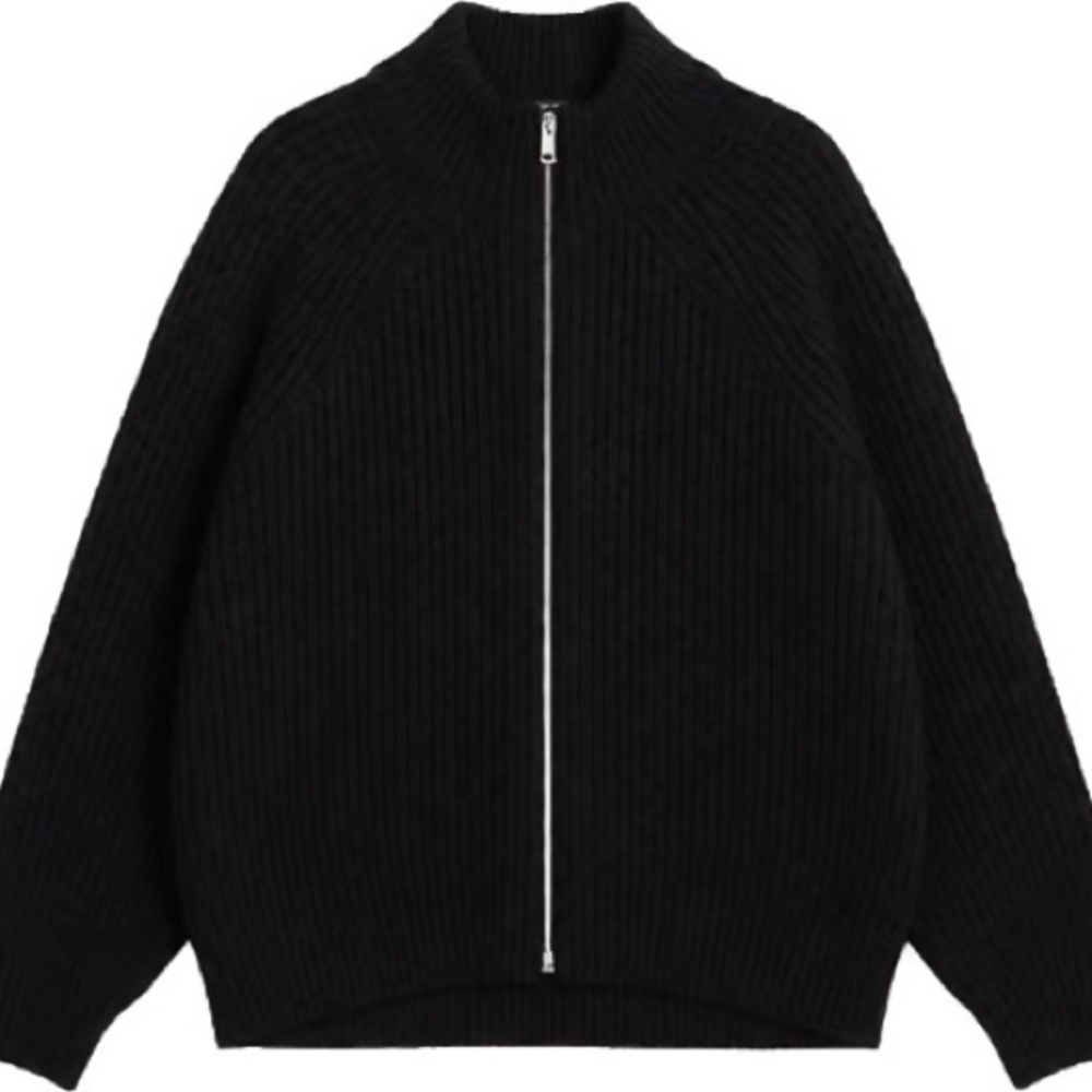 COS Black Alpaca‑Wool Zip Sweater — Size M
🖤 Minimalist | Warm | Ribbed Knit